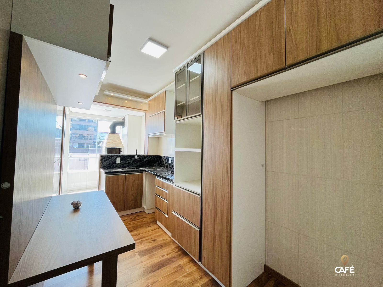 Apartamento à venda com 2 quartos, 63m² - Foto 6