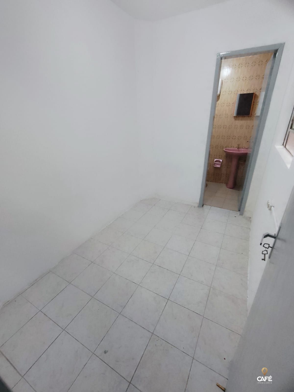 Apartamento para alugar com 3 quartos, 95m² - Foto 13