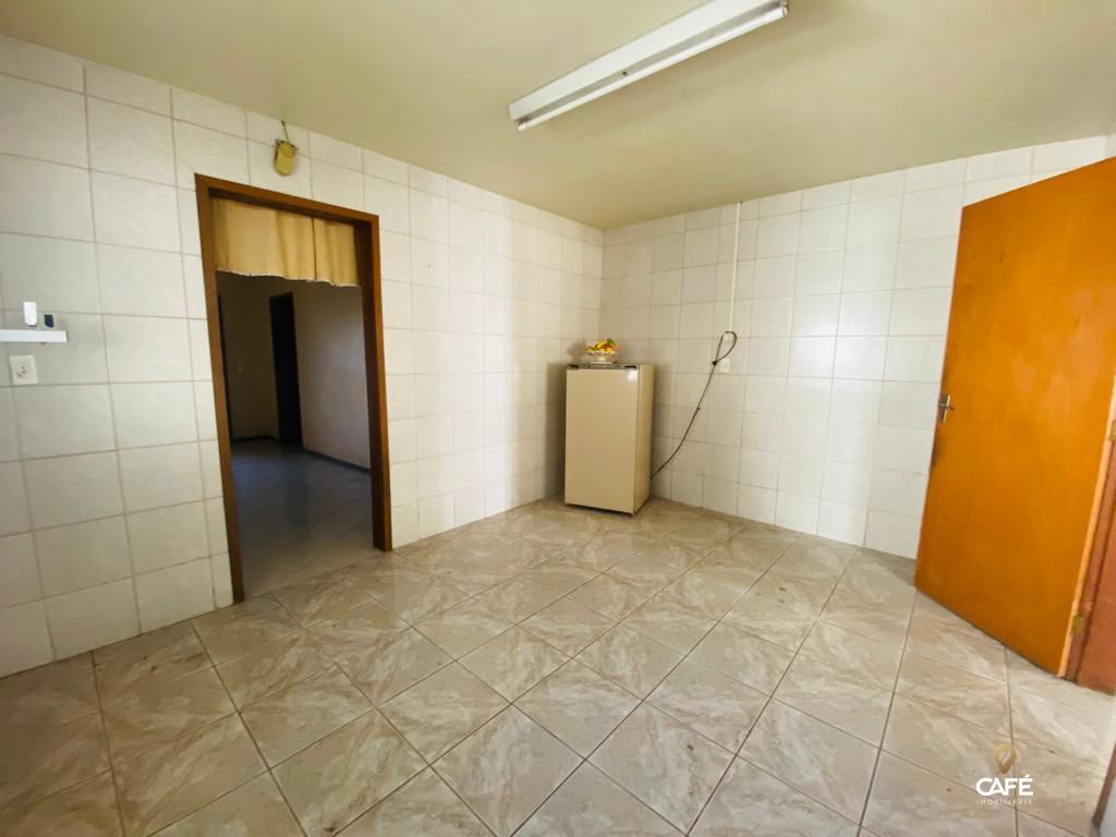 Casa à venda com 4 quartos, 197m² - Foto 18