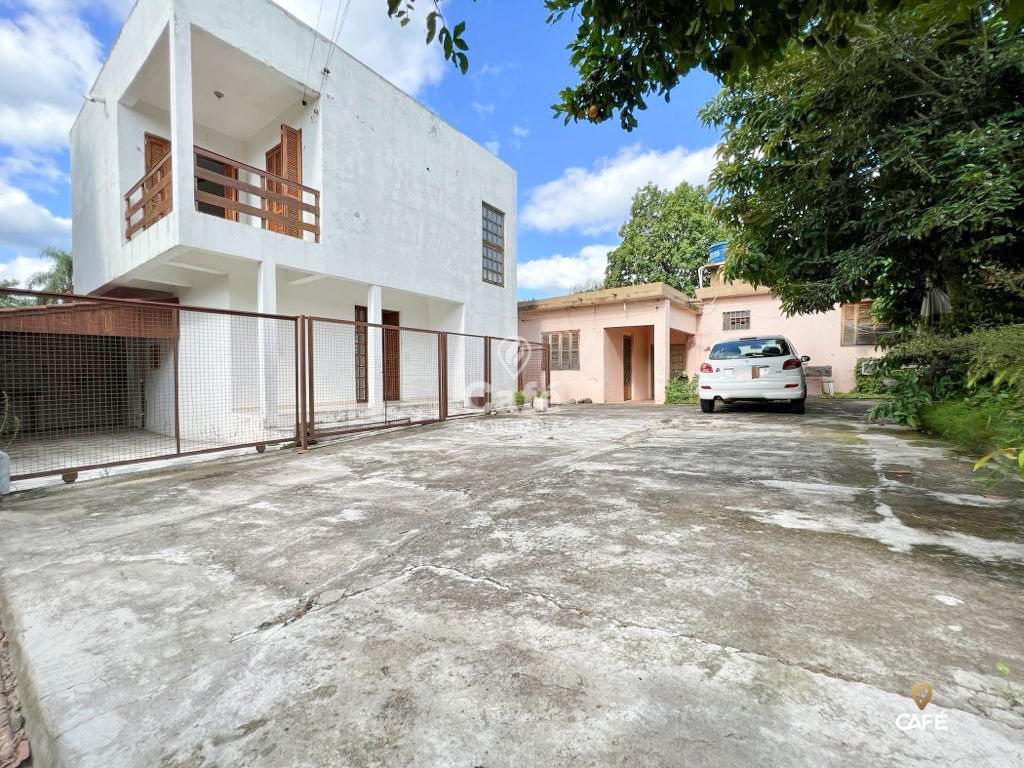 Casa à venda com 3 quartos, 109m² - Foto 1