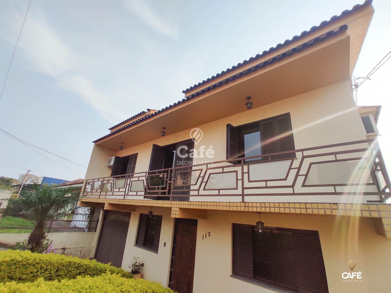 Casa, 5 quartos, 203 m² - Foto 1