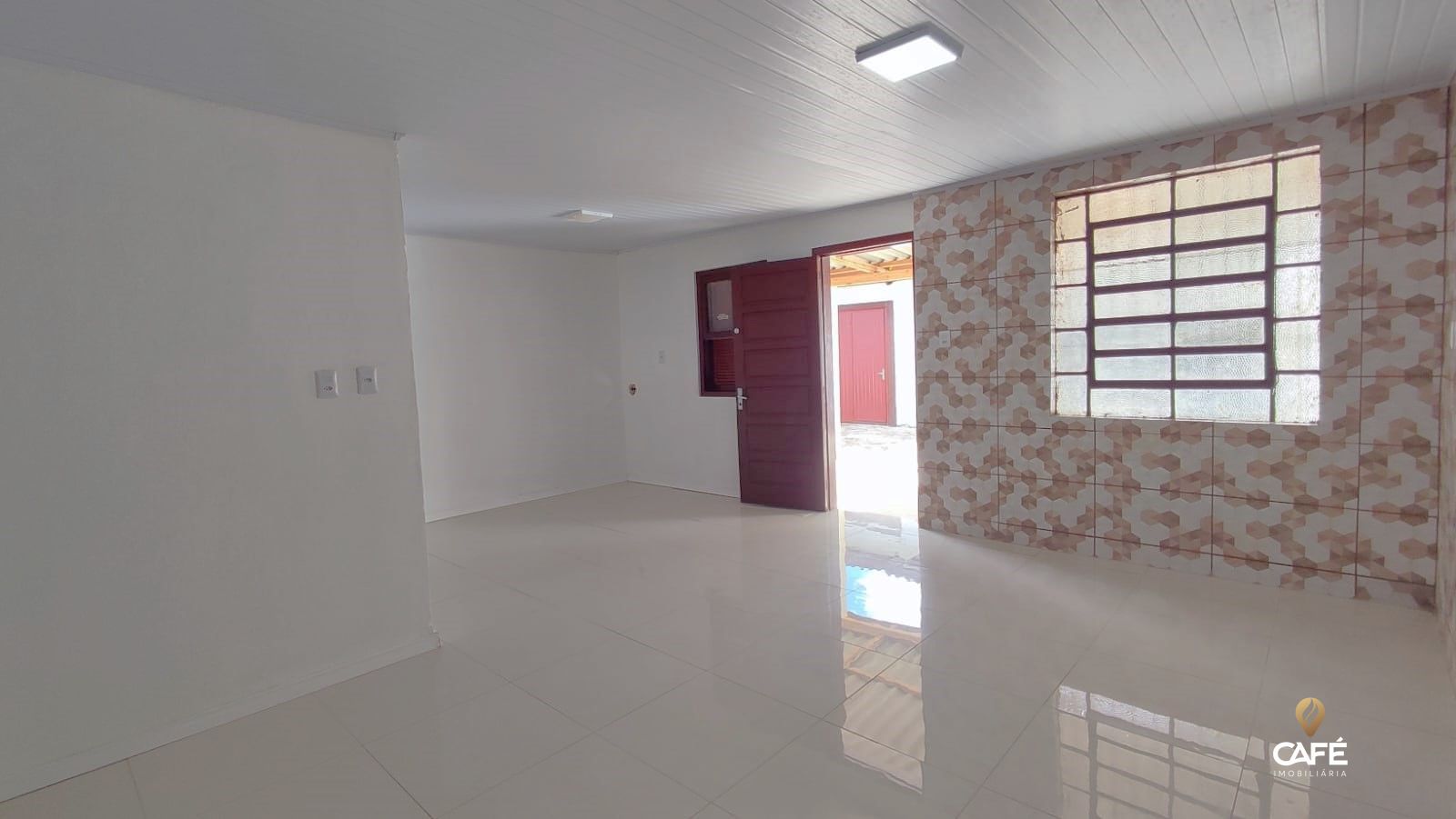 Casa à venda com 3 quartos, 85m² - Foto 2