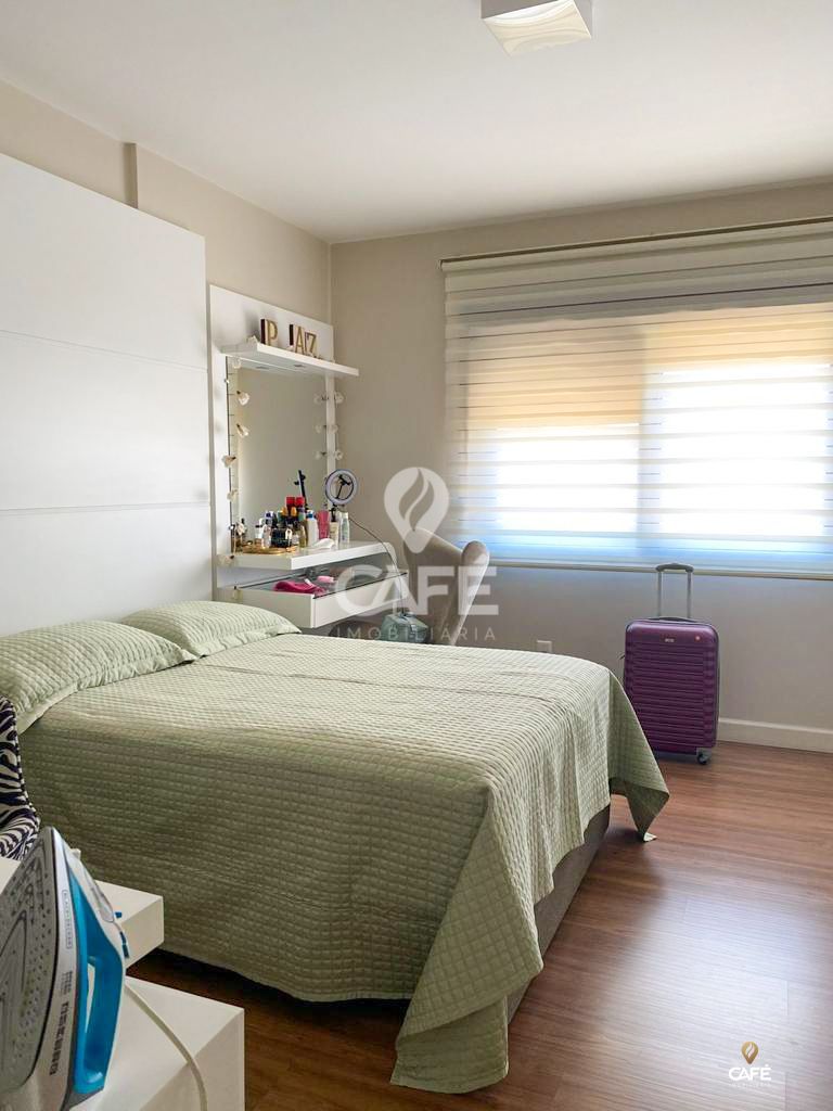 Apartamento à venda com 3 quartos, 239m² - Foto 13