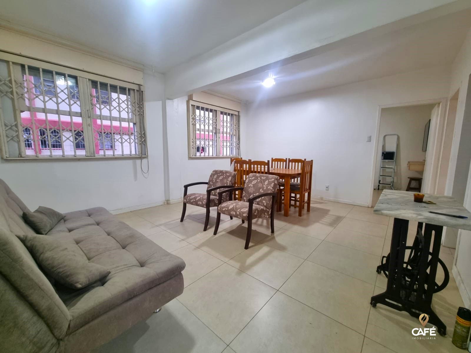 Apartamento à venda com 2 quartos, 62m² - Foto 1