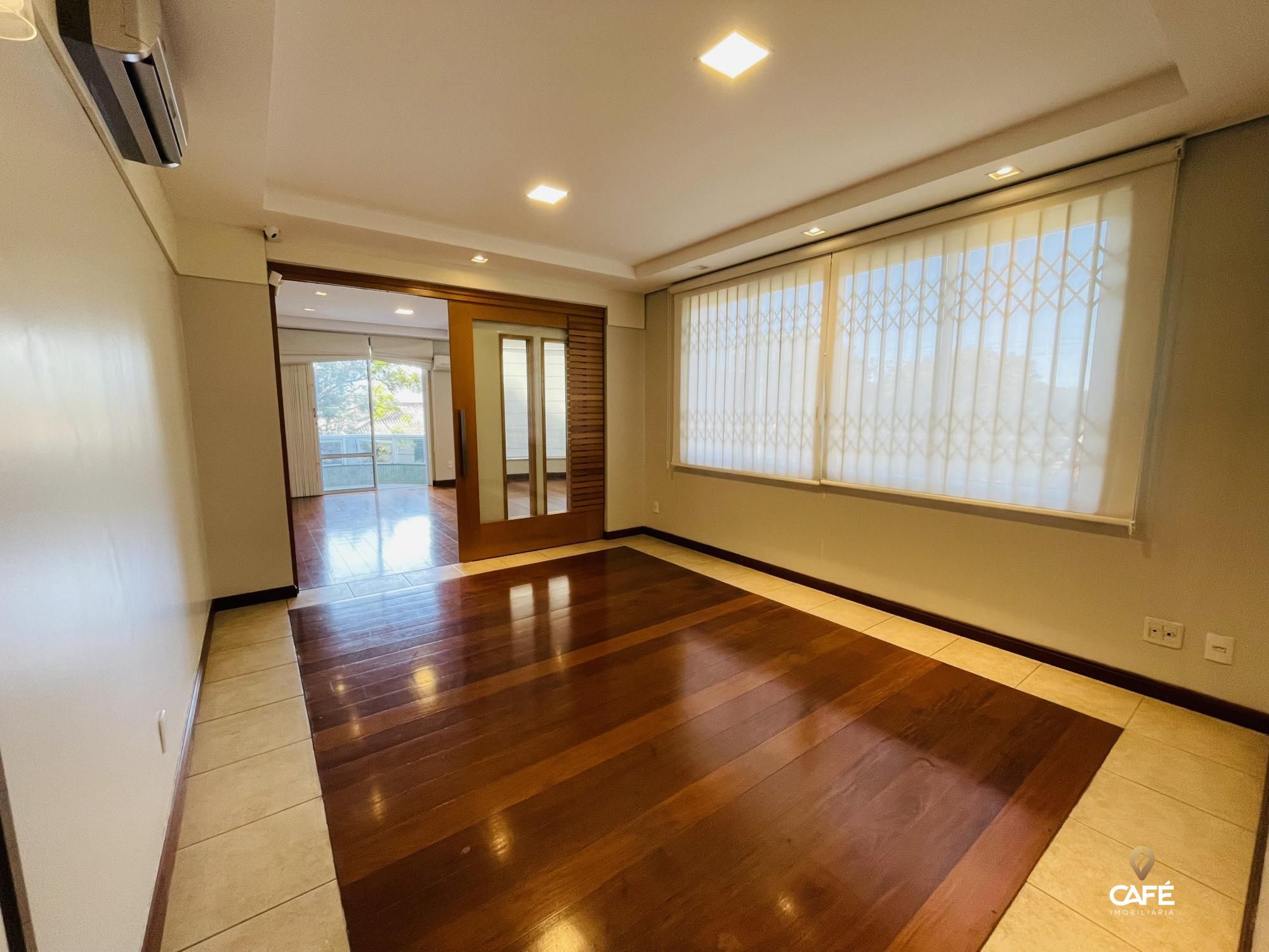 Apartamento à venda com 4 quartos, 221m² - Foto 9