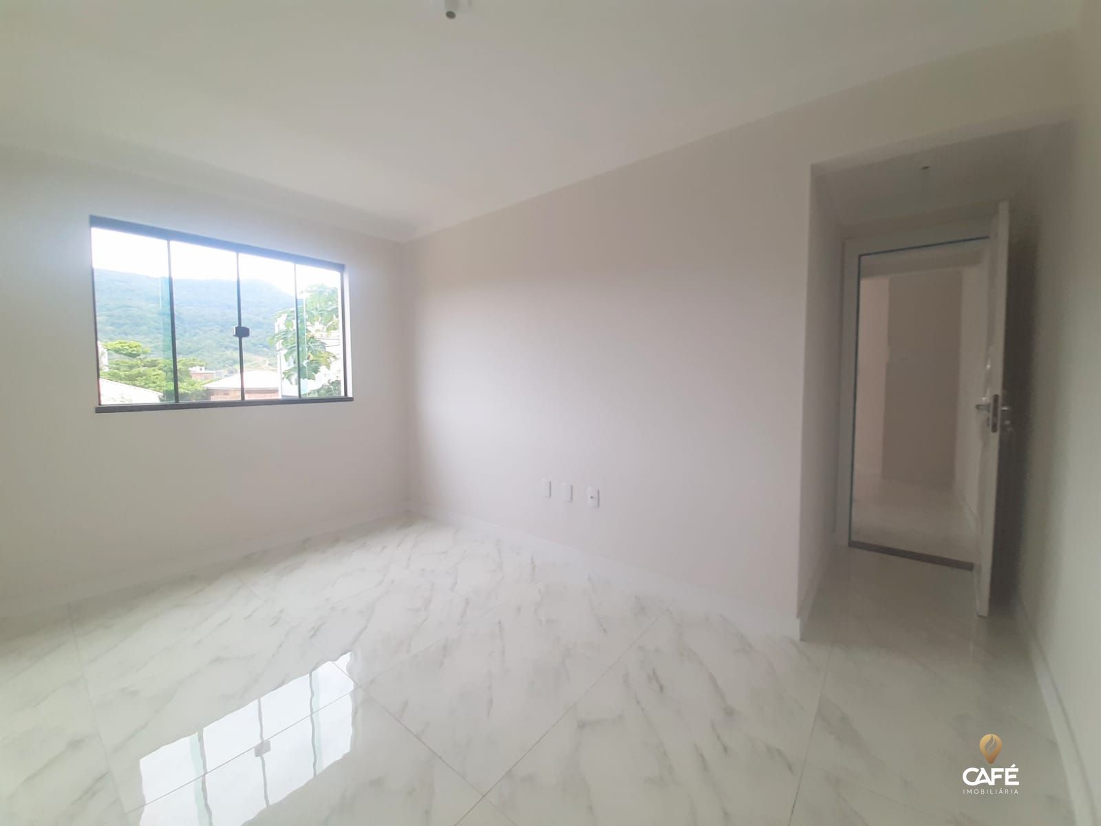 Apartamento à venda com 2 quartos, 60m² - Foto 4