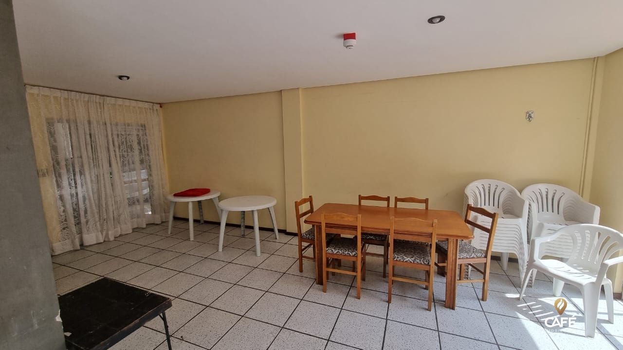 Apartamento à venda com 2 quartos, 79m² - Foto 17