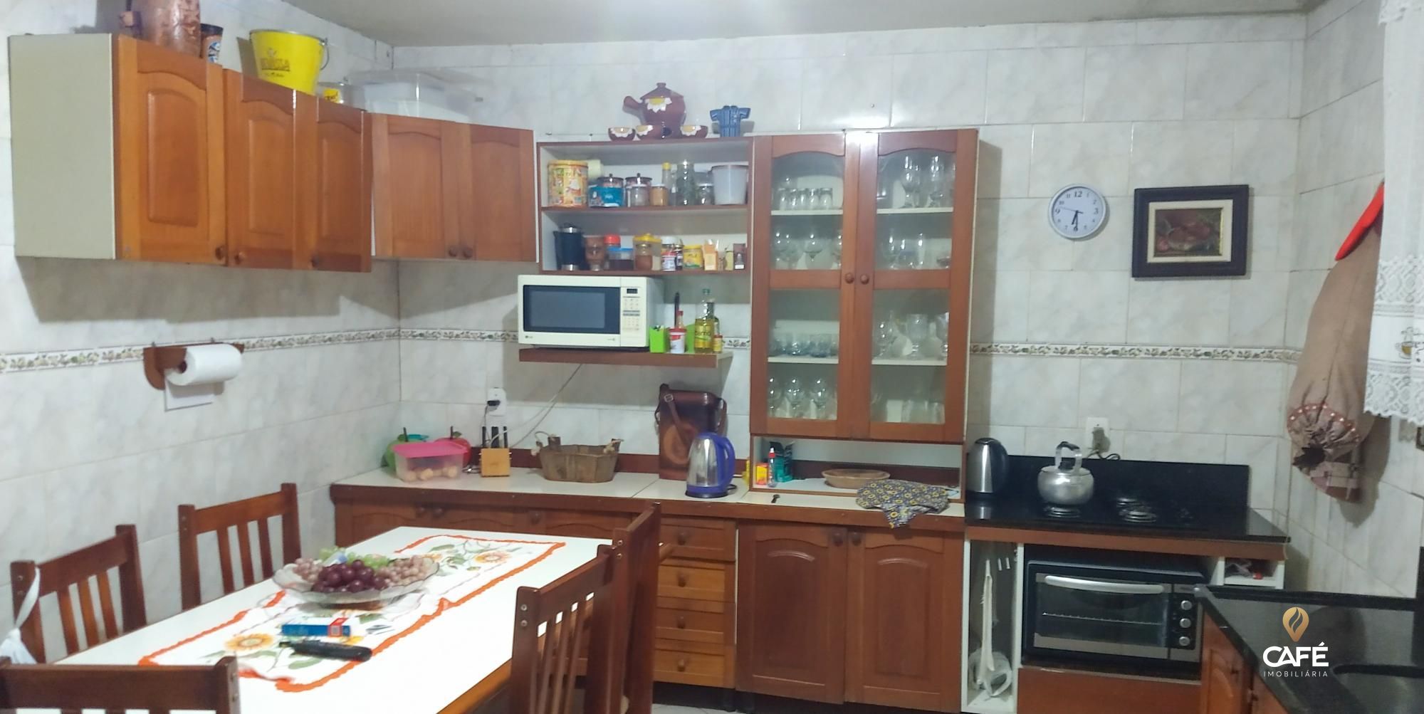 Casa à venda com 3 quartos, 340m² - Foto 8