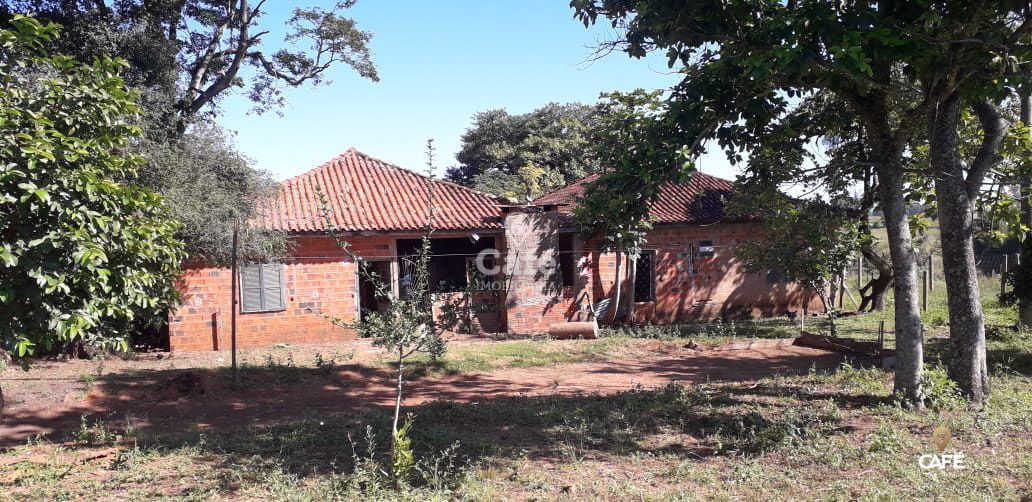 Fazenda à venda com 2 quartos, 70m² - Foto 2