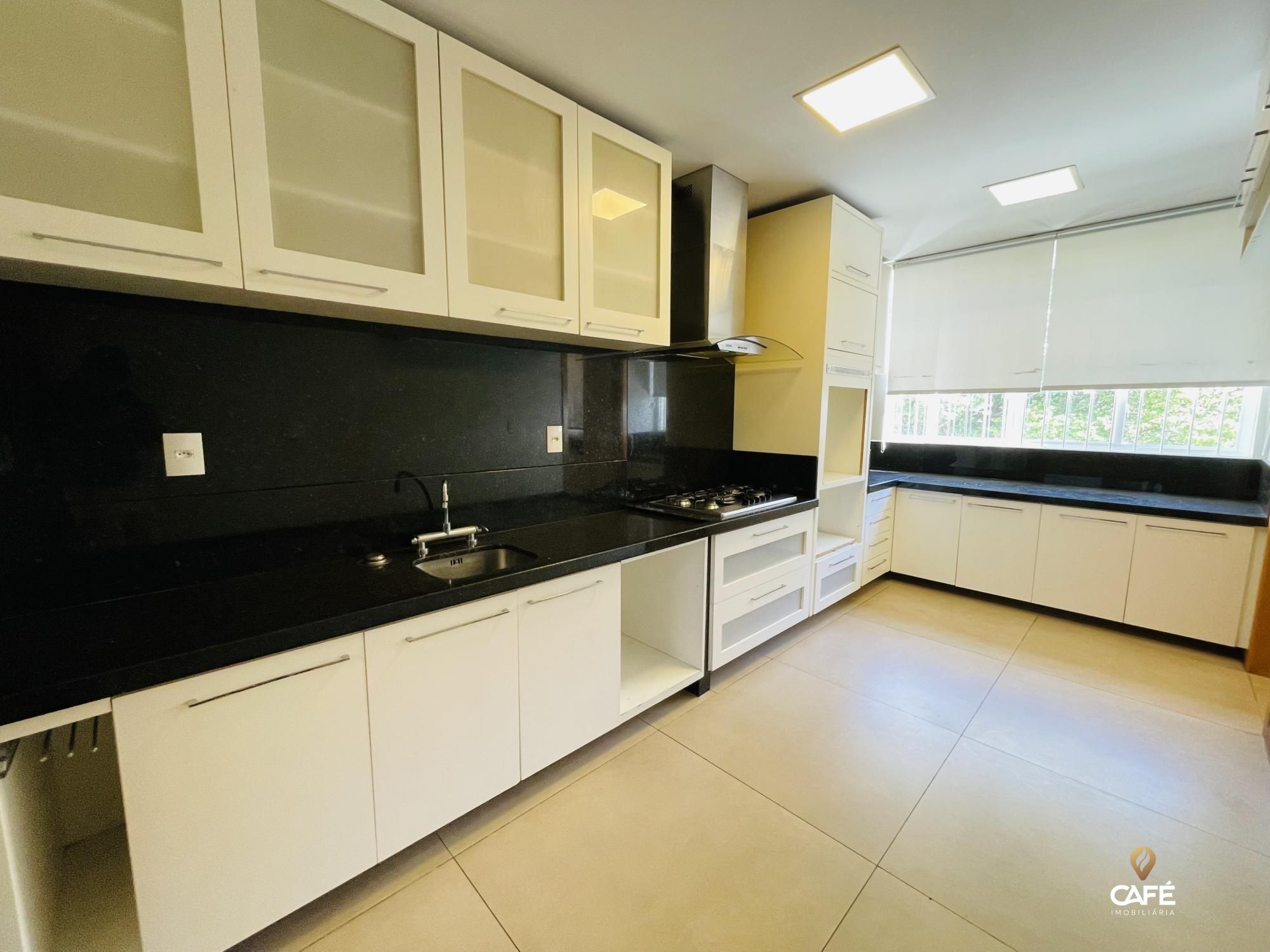 Apartamento à venda com 4 quartos, 221m² - Foto 14