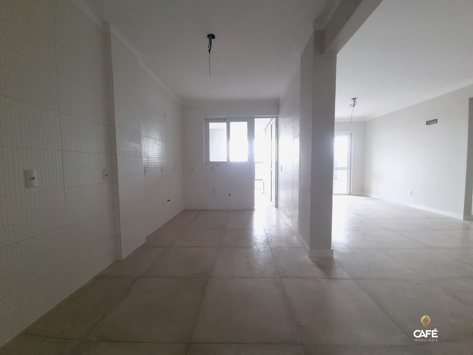 Apartamento à venda com 3 quartos, 144m² - Foto 3