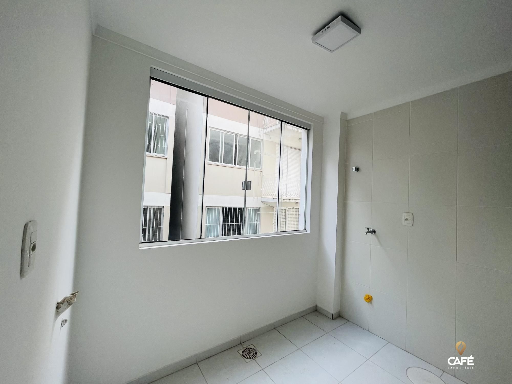 Apartamento à venda com 3 quartos, 97m² - Foto 4