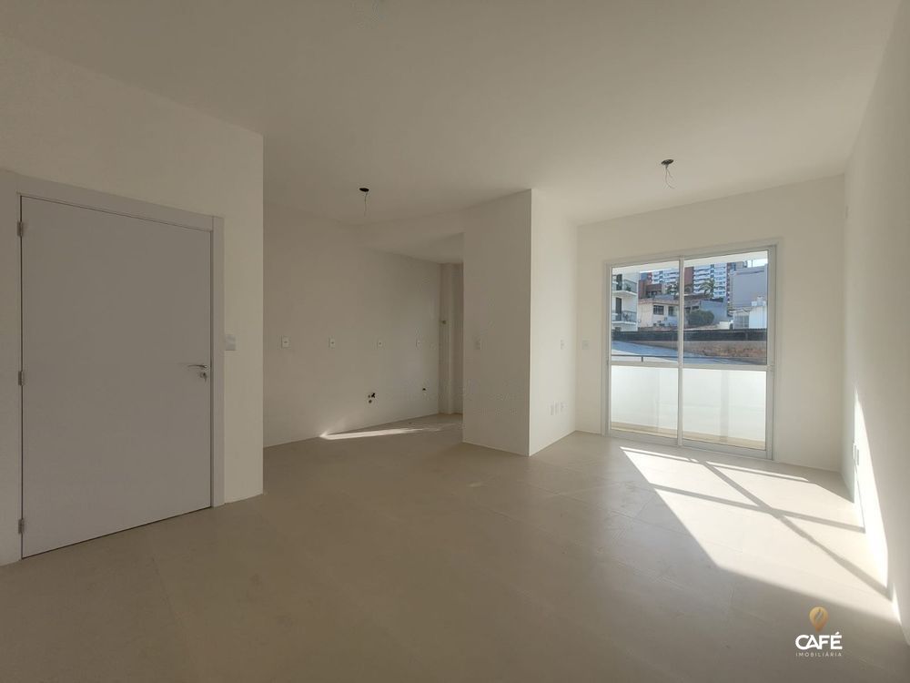 Apartamento à venda com 2 quartos, 74m² - Foto 2