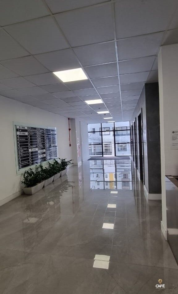 Conjunto Comercial-Sala à venda com 1 quarto, 47m² - Foto 8