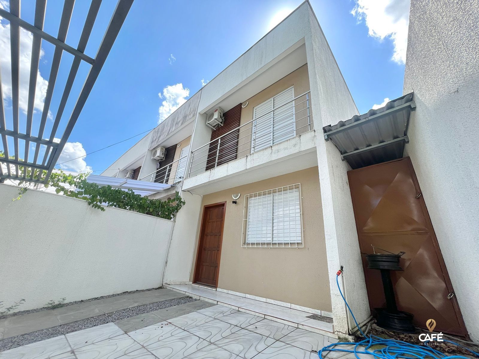 Casa, 2 quartos, 66 m² - Foto 1