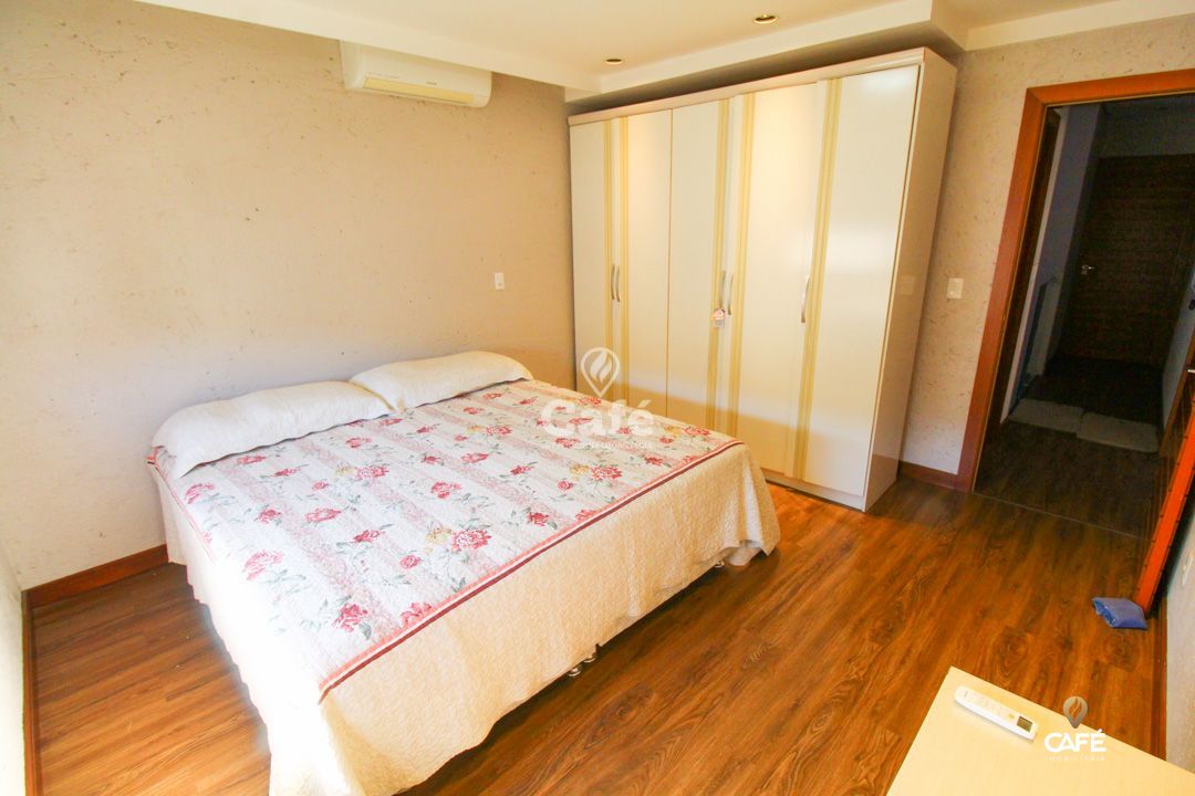 Casa, 3 quartos, 216 m² - Foto 5