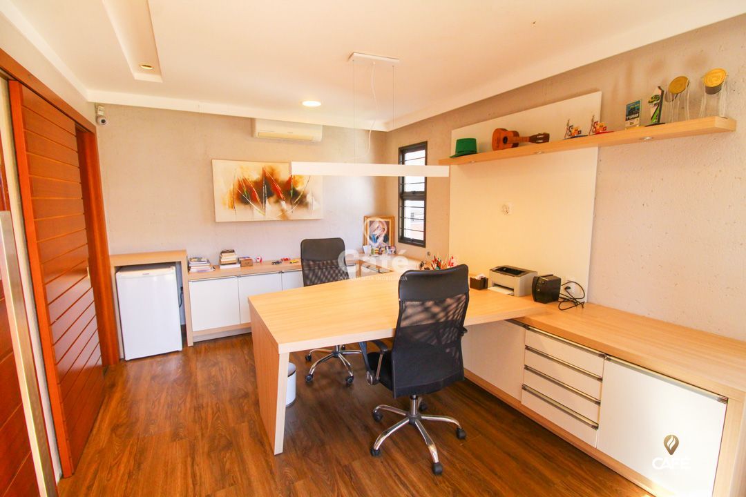 Casa, 3 quartos, 216 m² - Foto 2