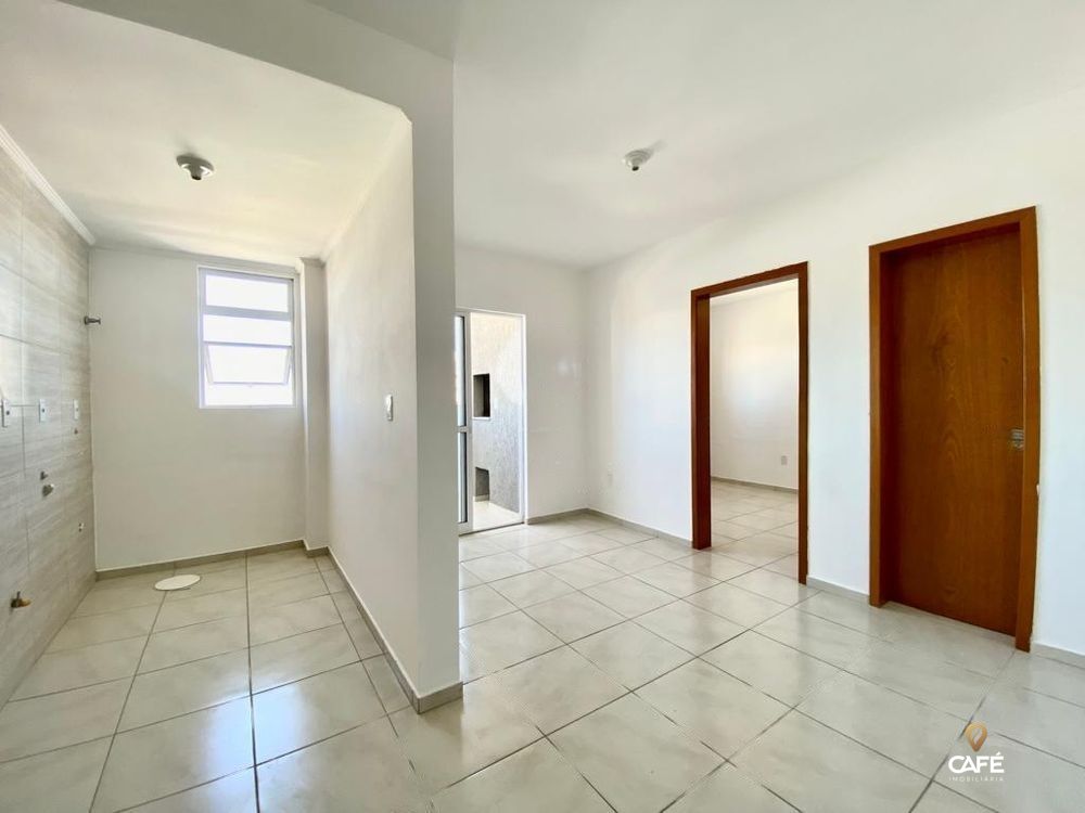 Apartamento à venda com 1 quarto, 40m² - Foto 2