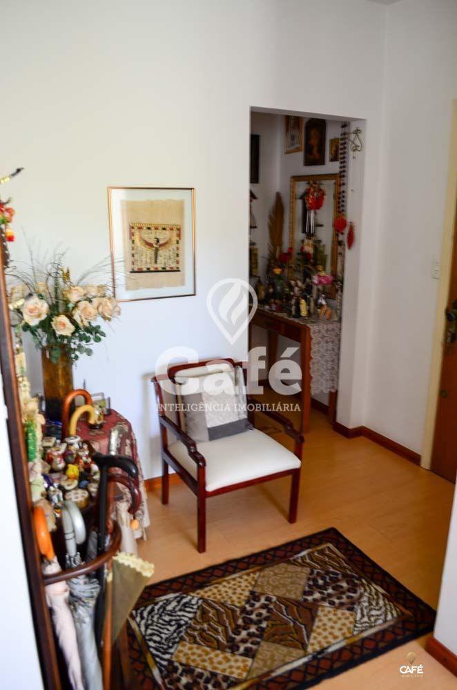 Apartamento à venda com 3 quartos, 230m² - Foto 2