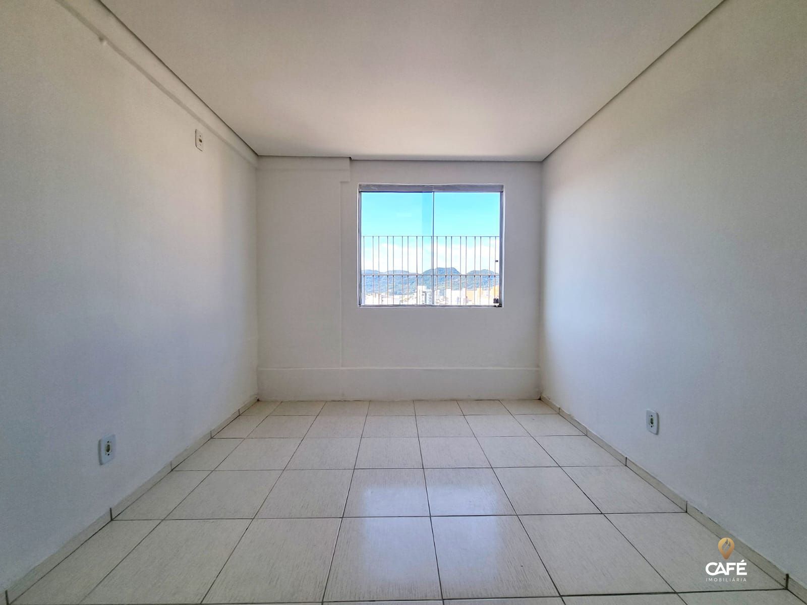 Apartamento à venda com 2 quartos, 95m² - Foto 3