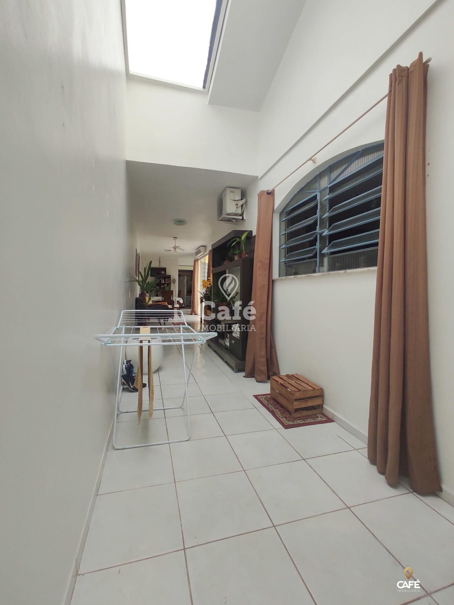 Casa, 4 quartos, 246 m² - Foto 13