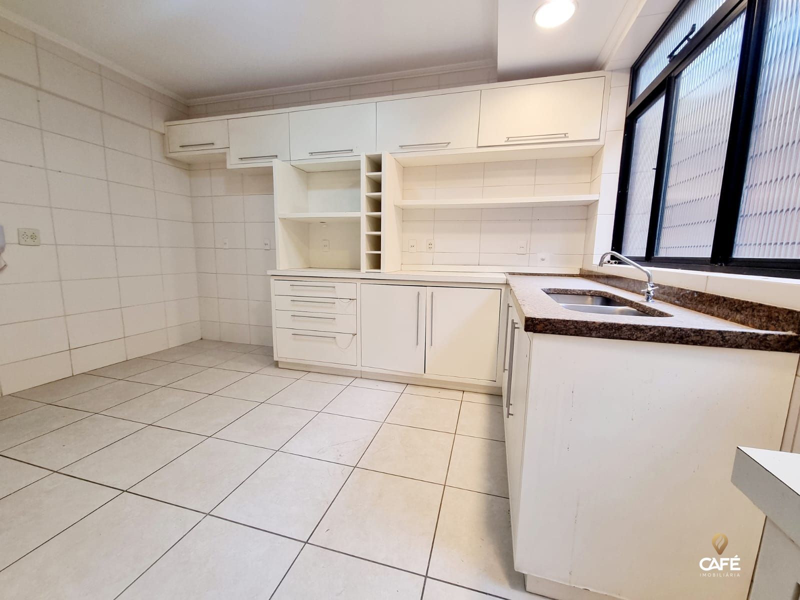 Apartamento à venda com 3 quartos, 113m² - Foto 12