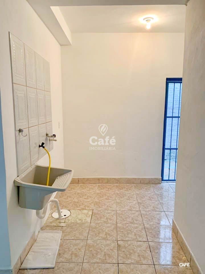 Casa à venda com 2 quartos, 200m² - Foto 8