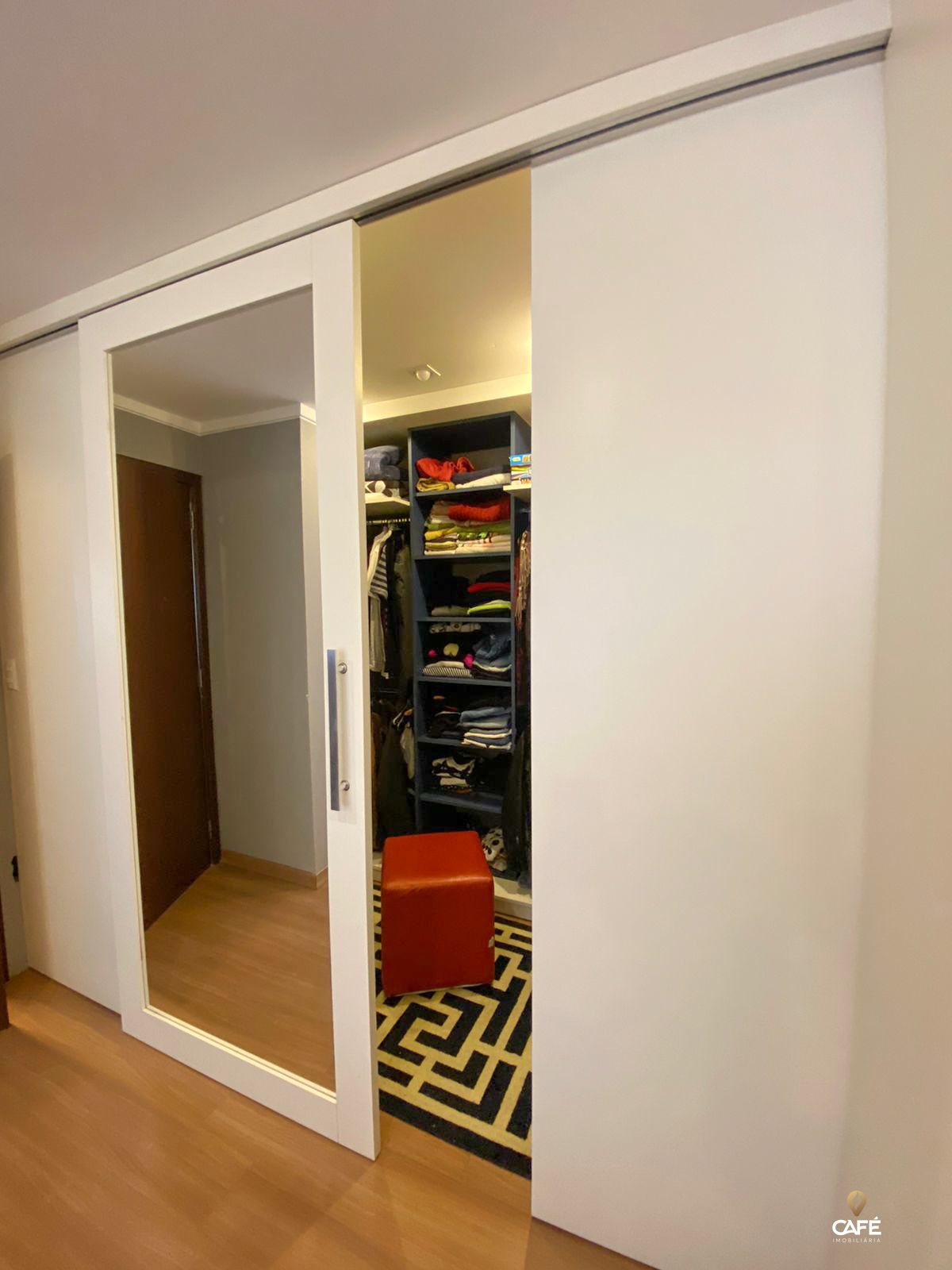 Apartamento à venda com 3 quartos, 187m² - Foto 13