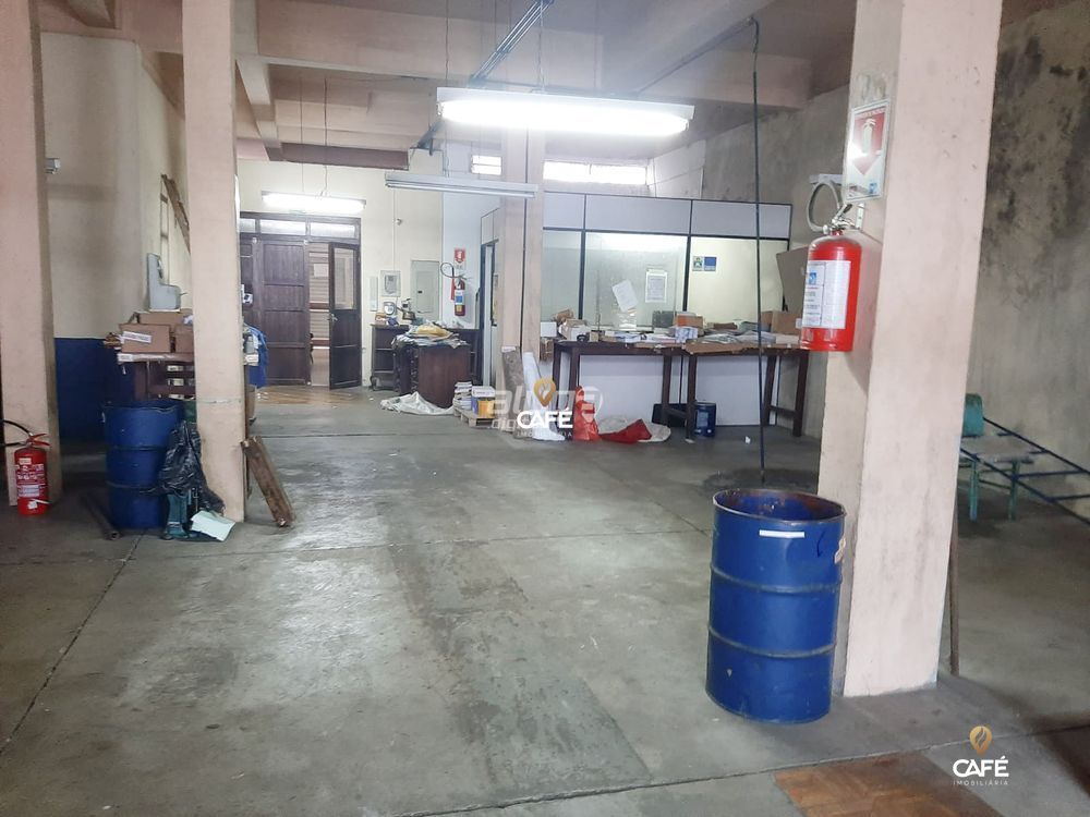 Conjunto Comercial-Sala para alugar com 3 quartos, 250m² - Foto 5