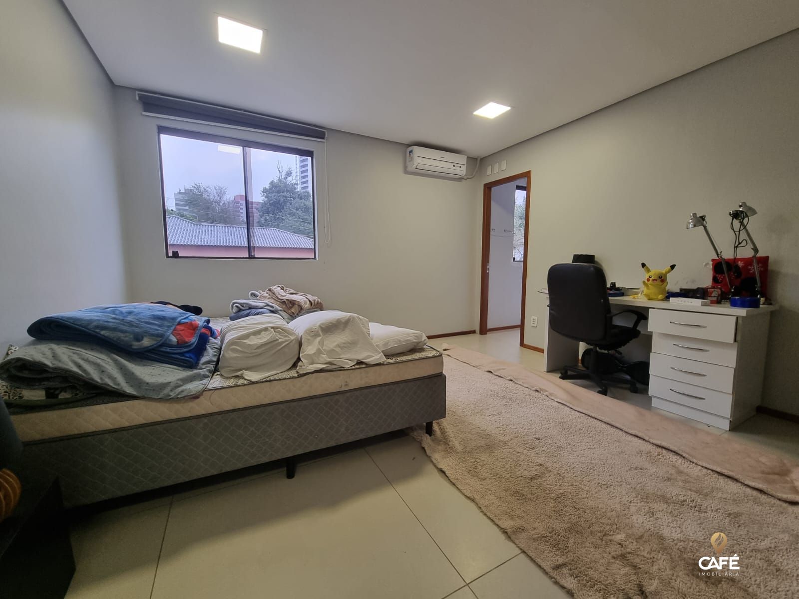 Casa à venda com 4 quartos, 250m² - Foto 10