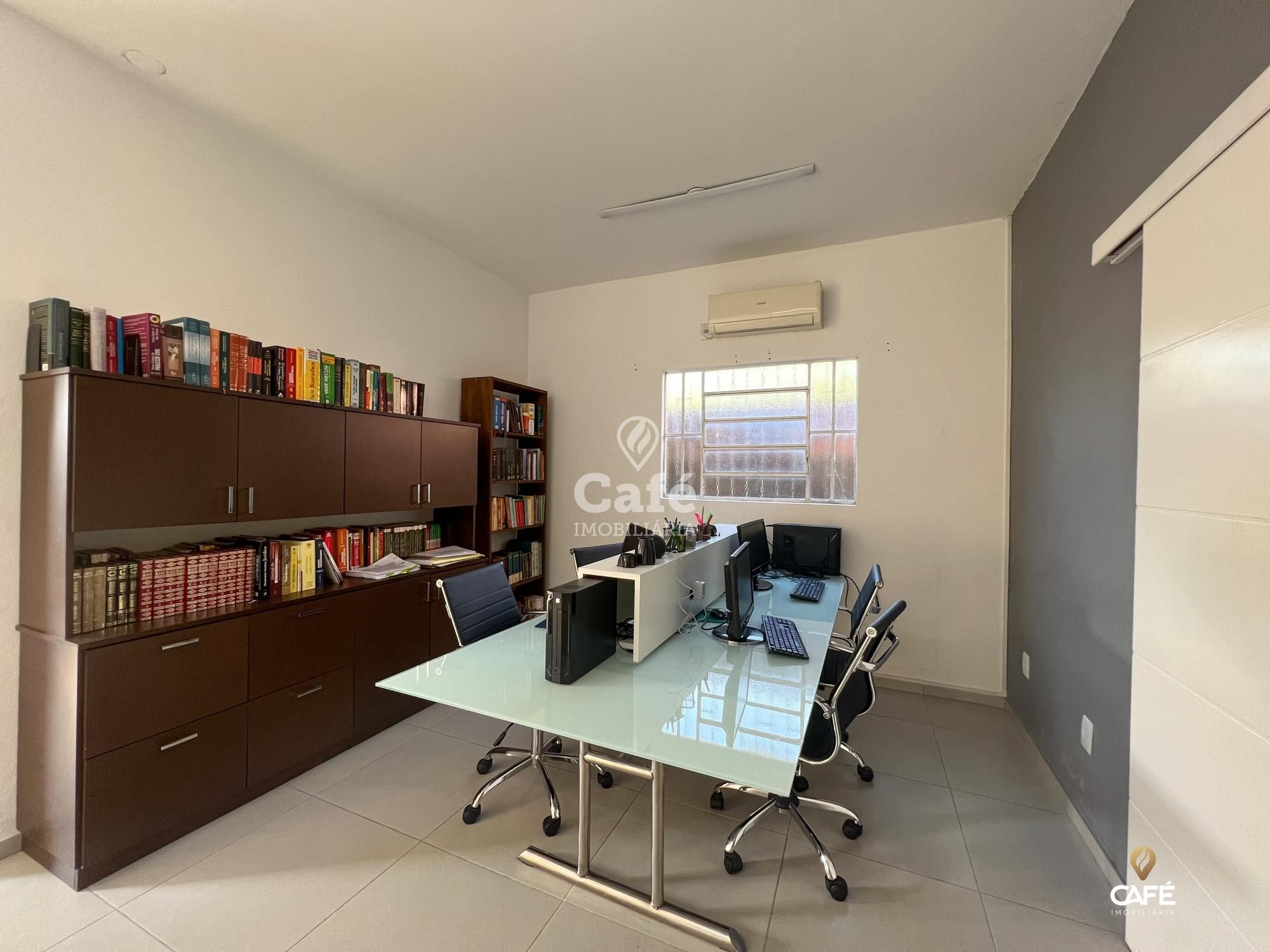 Casa à venda com 4 quartos, 241m² - Foto 16