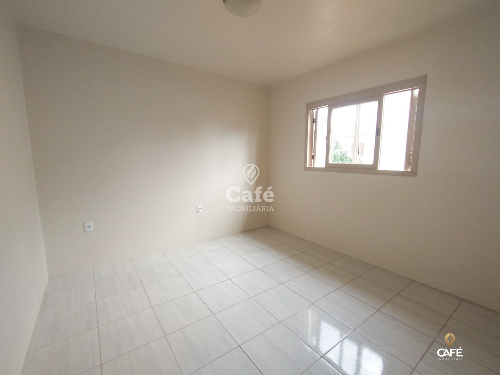 Casa à venda com 3 quartos, 158m² - Foto 2