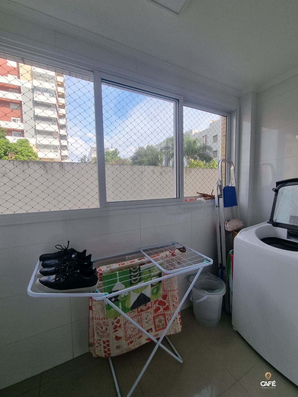 Apartamento à venda com 3 quartos, 117m² - Foto 13