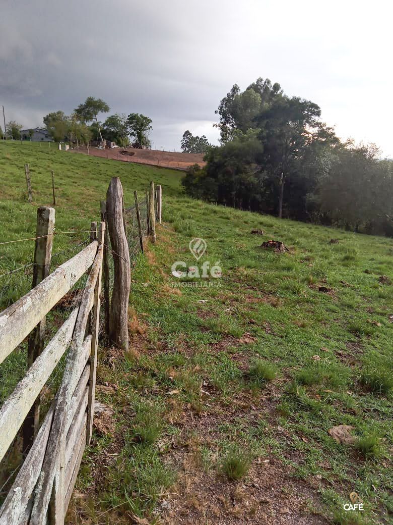 Chácara à venda com 2 quartos, 100m² - Foto 11