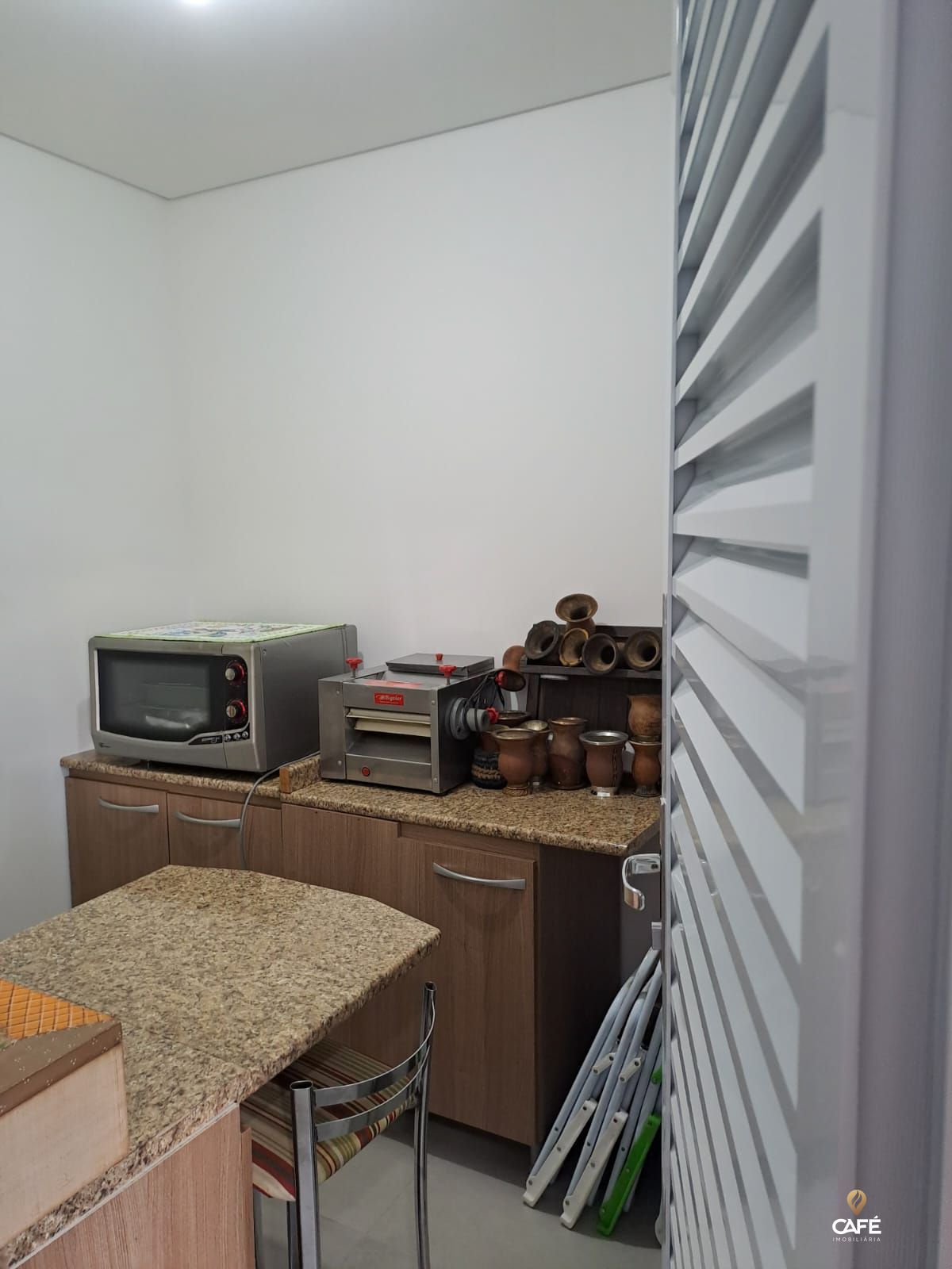 Apartamento à venda com 3 quartos, 131m² - Foto 12