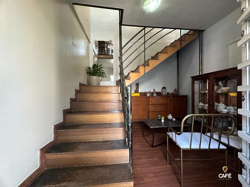 Casa à venda com 6 quartos, 370m² - Foto 21