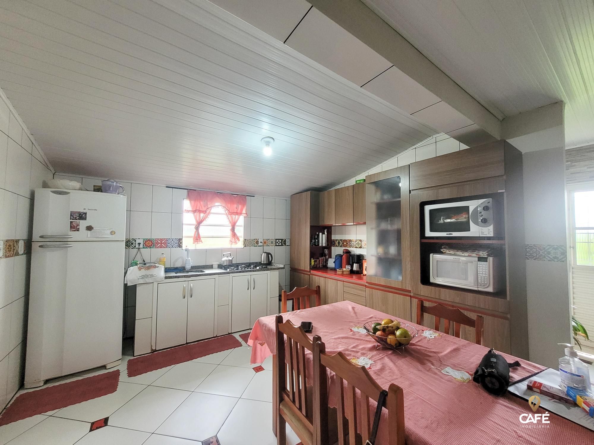 Casa à venda com 3 quartos, 121m² - Foto 2