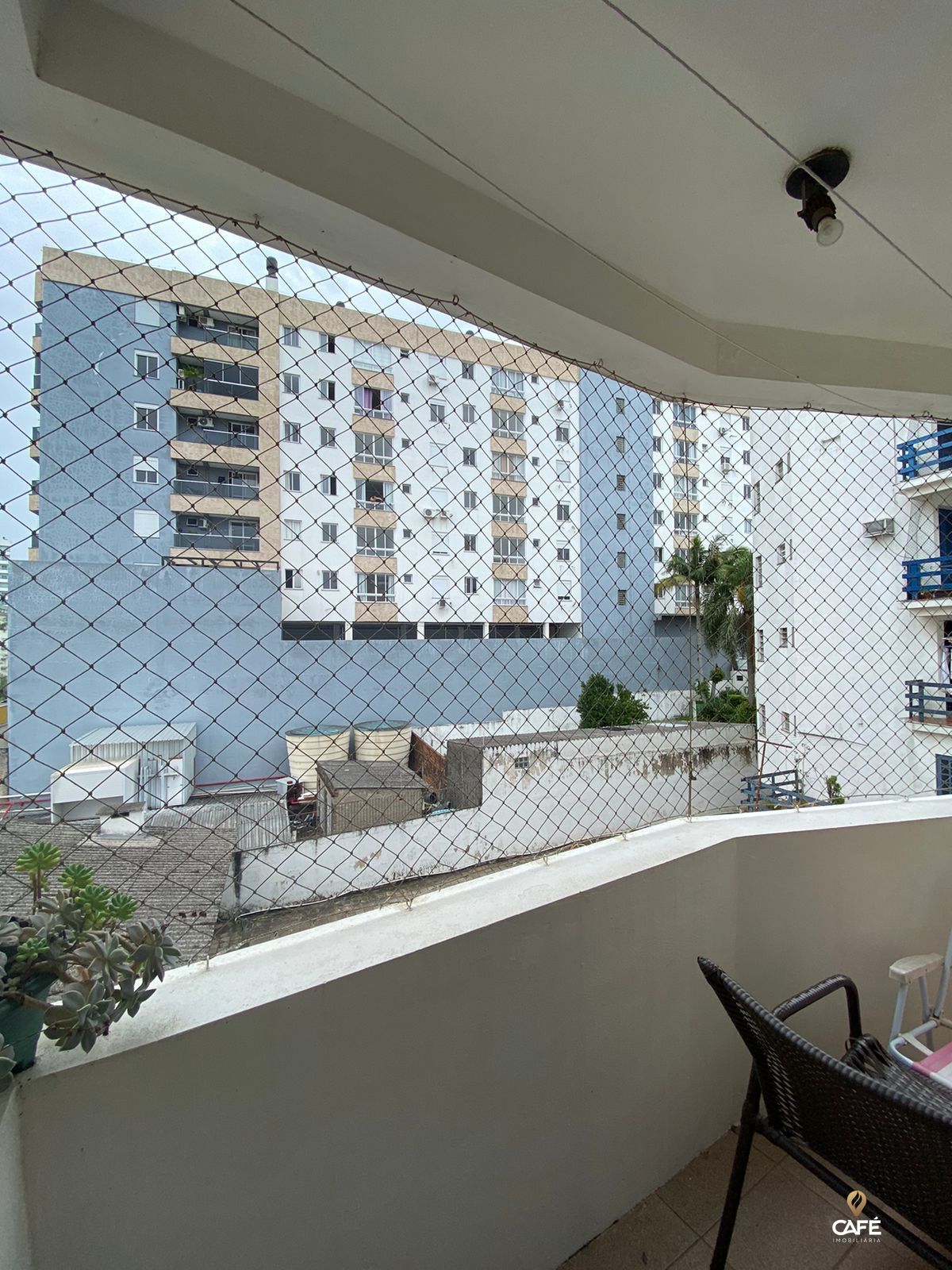 Apartamento à venda com 3 quartos, 86m² - Foto 2