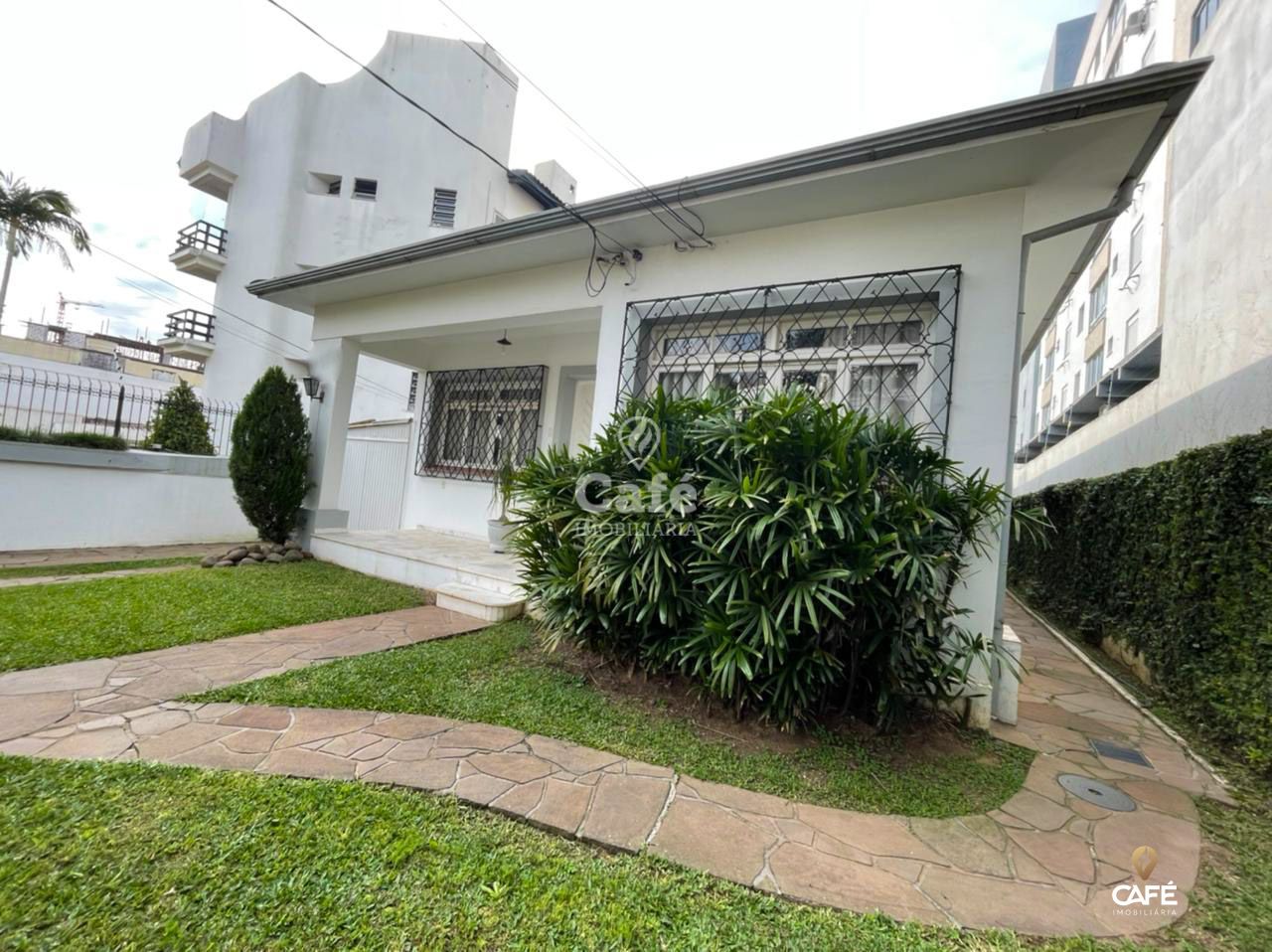 Casa à venda com 3 quartos, 160m² - Foto 2