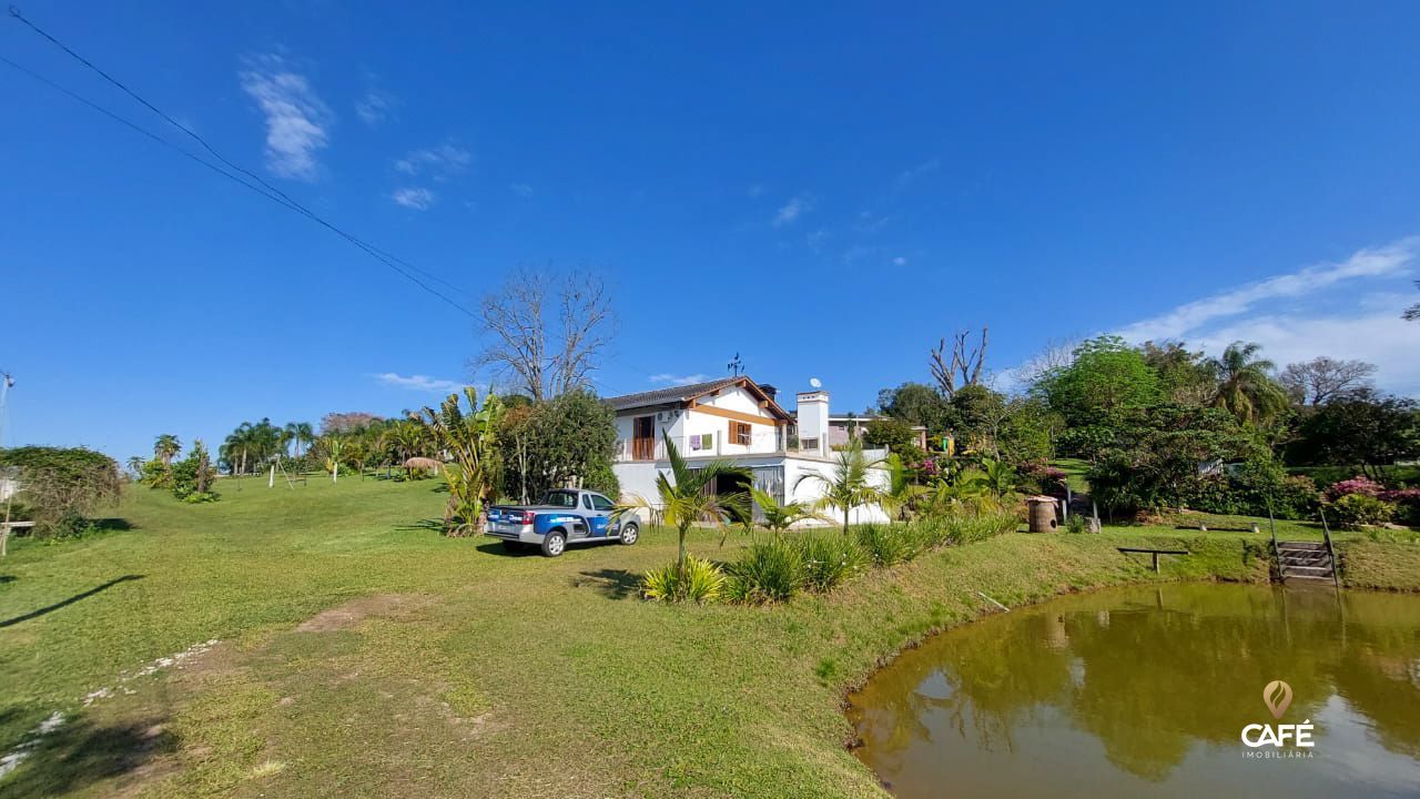 Sítio à venda com 3 quartos, 190m² - Foto 1