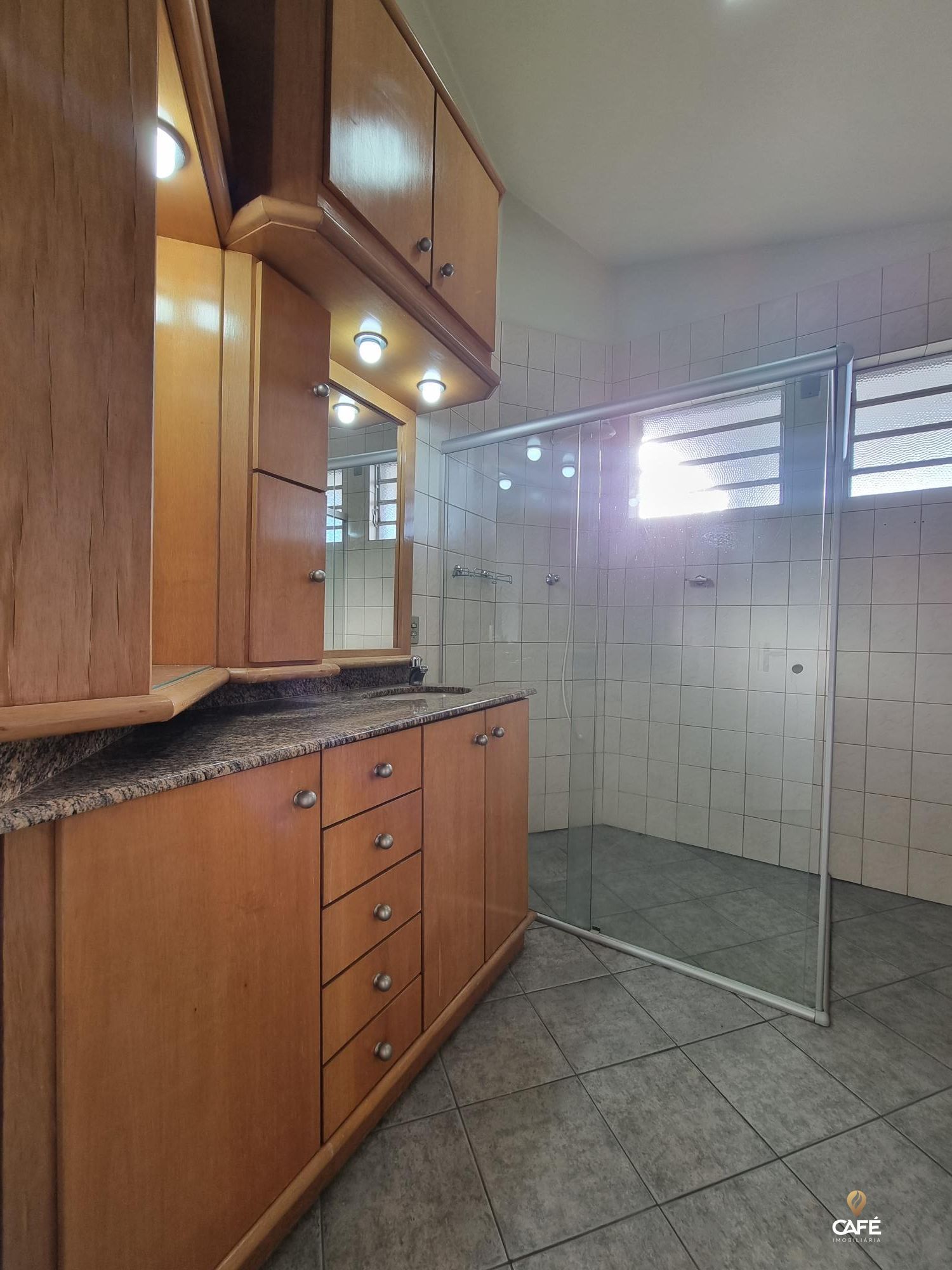 Casa à venda com 4 quartos, 342m² - Foto 12