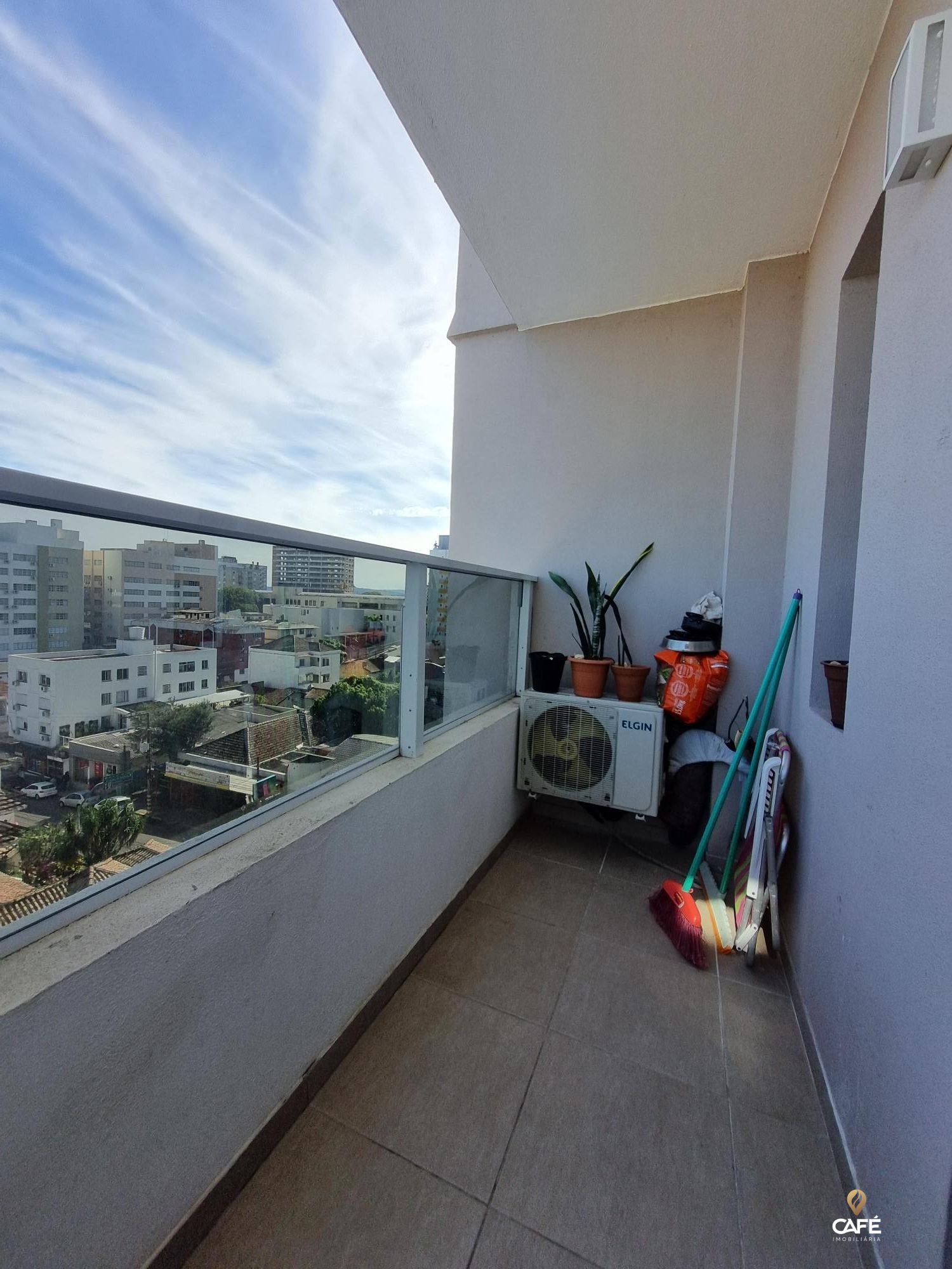 Apartamento à venda com 1 quarto, 33m² - Foto 2