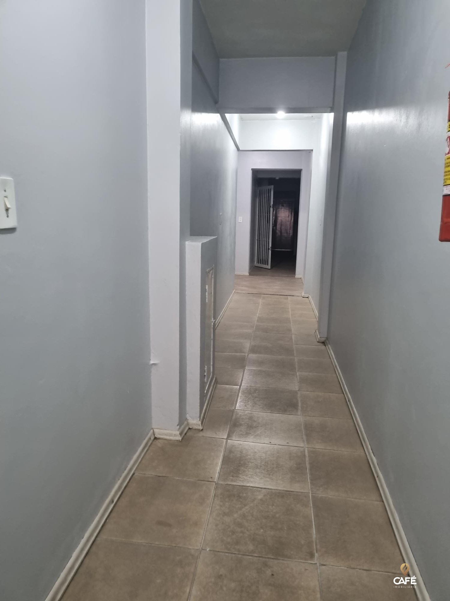 Apartamento à venda com 3 quartos, 139m² - Foto 4