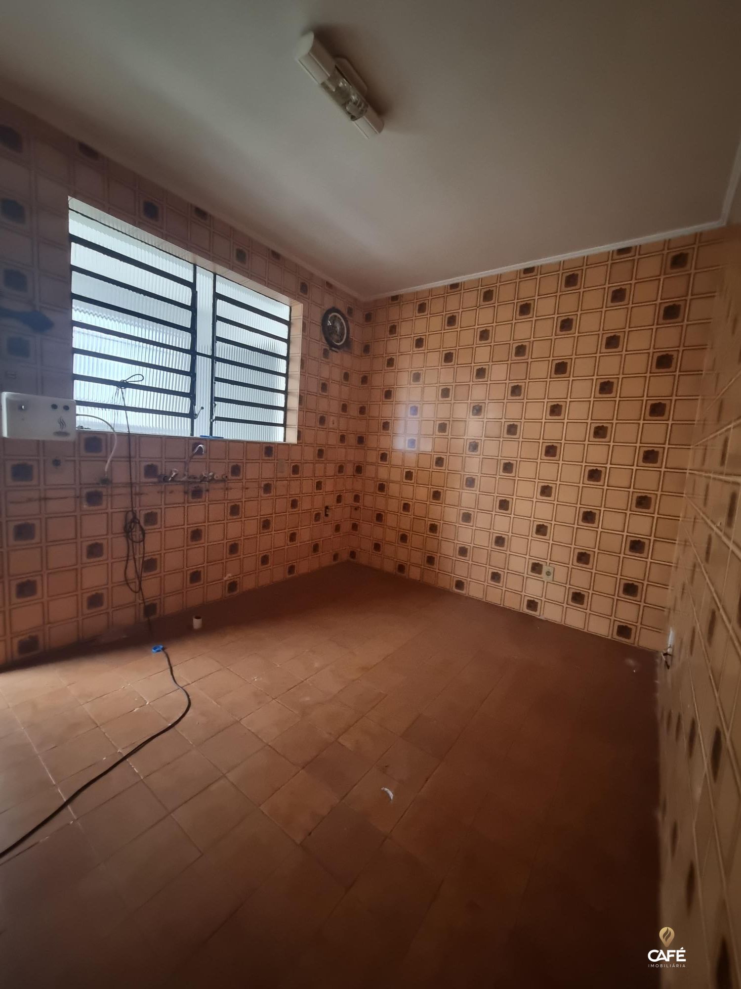 Casa à venda com 3 quartos, 350m² - Foto 7