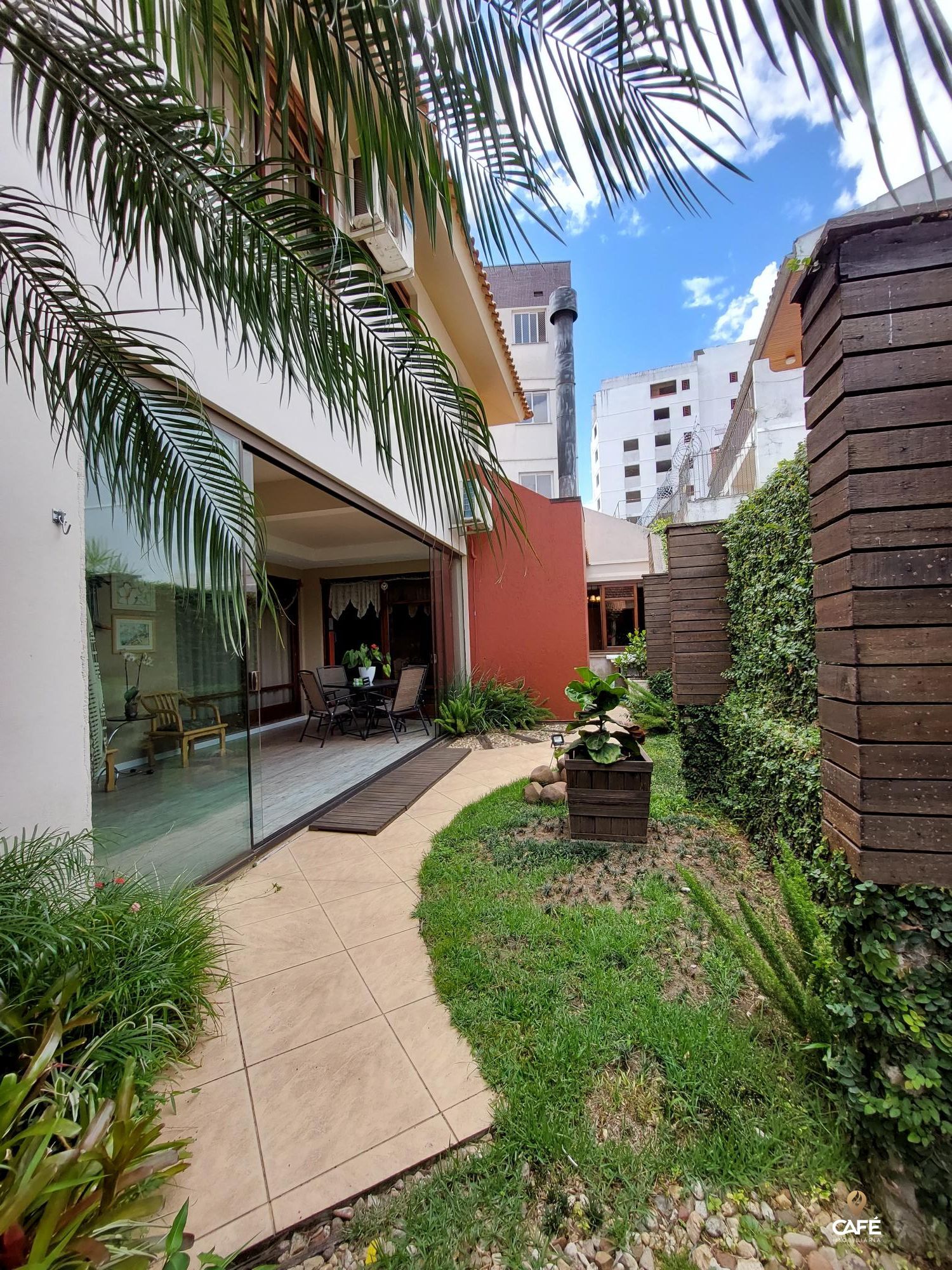 Casa à venda com 4 quartos, 309m² - Foto 9