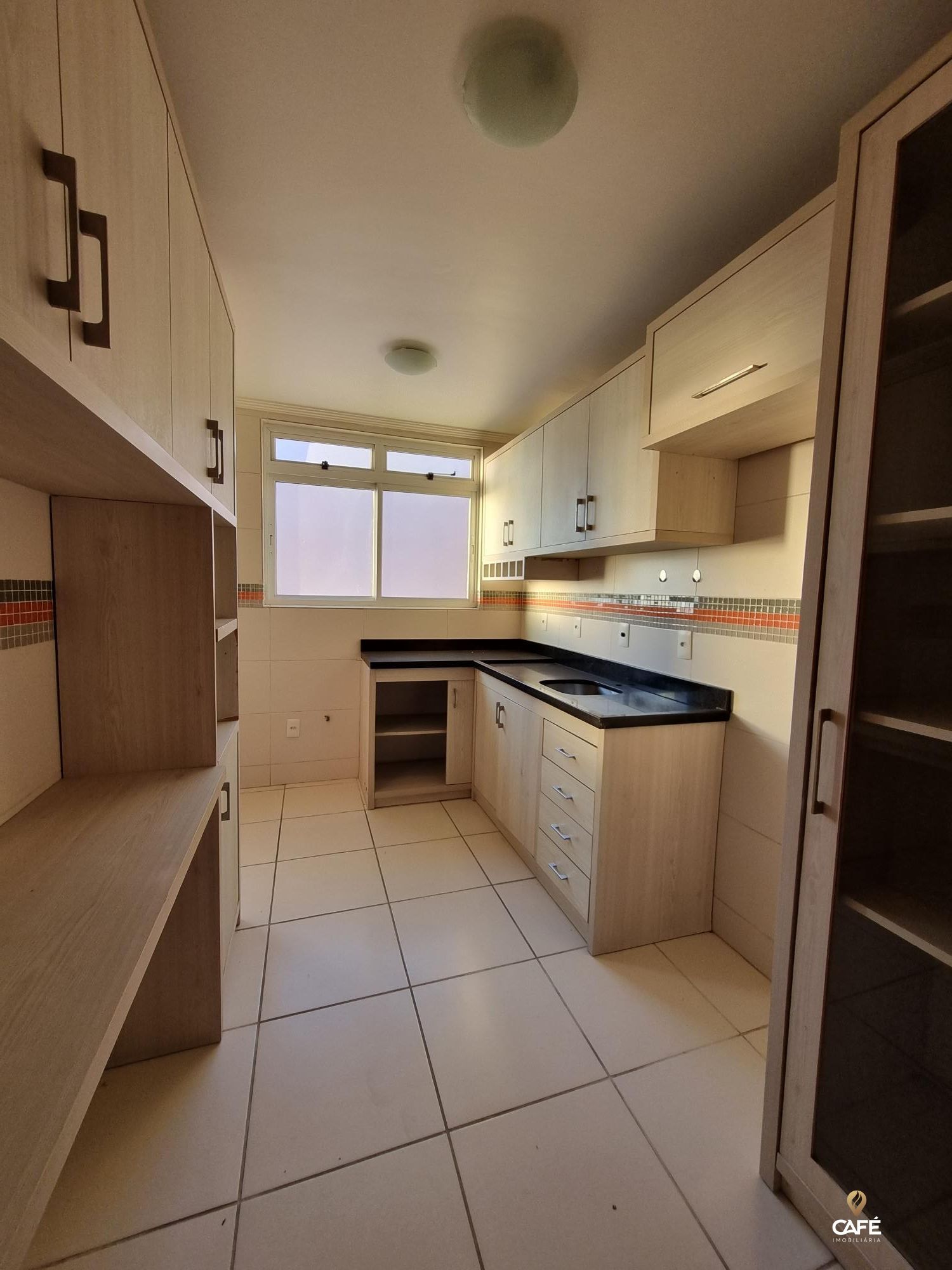 Apartamento à venda com 3 quartos, 104m² - Foto 4