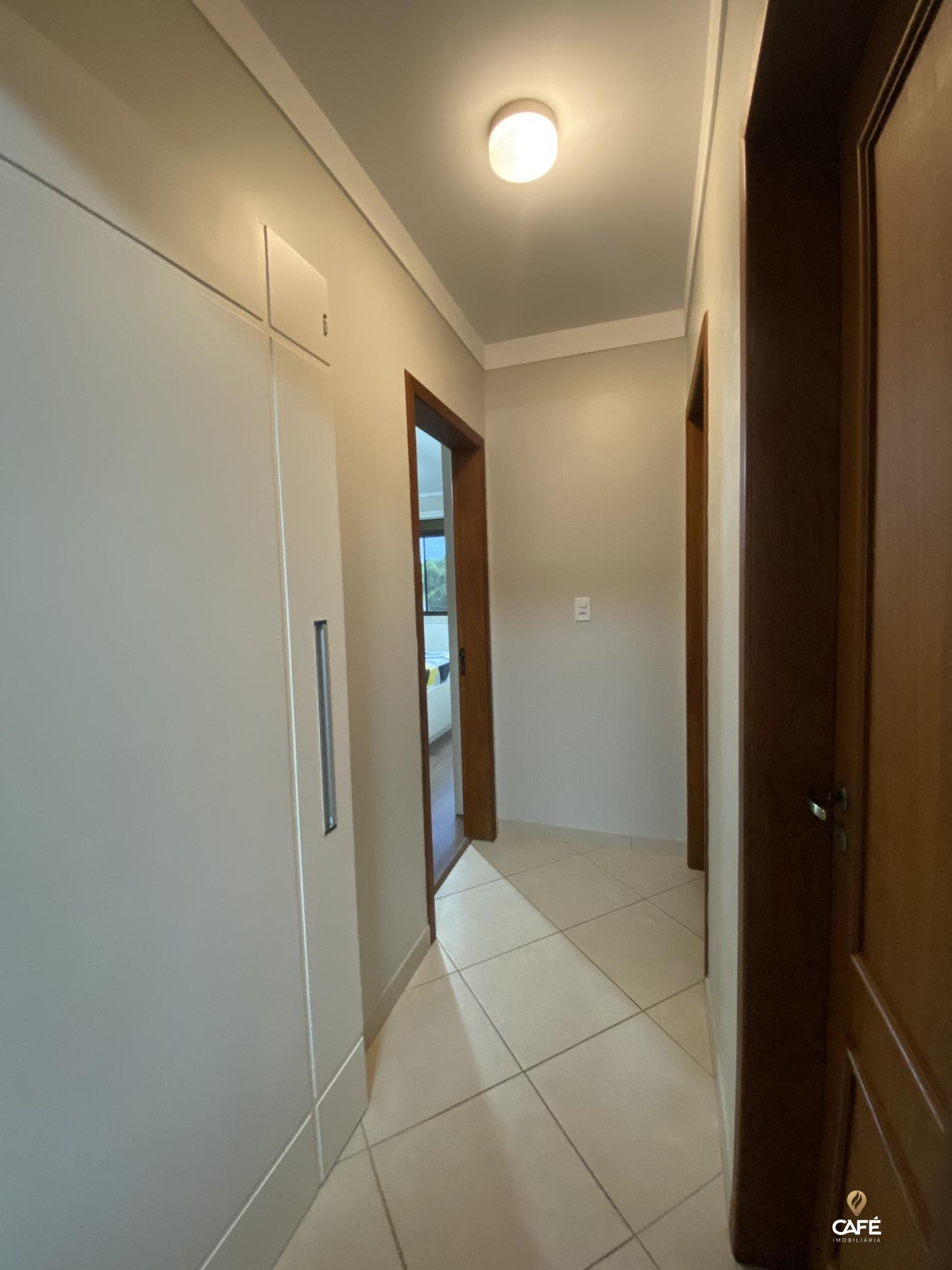 Apartamento à venda com 2 quartos, 96m² - Foto 8