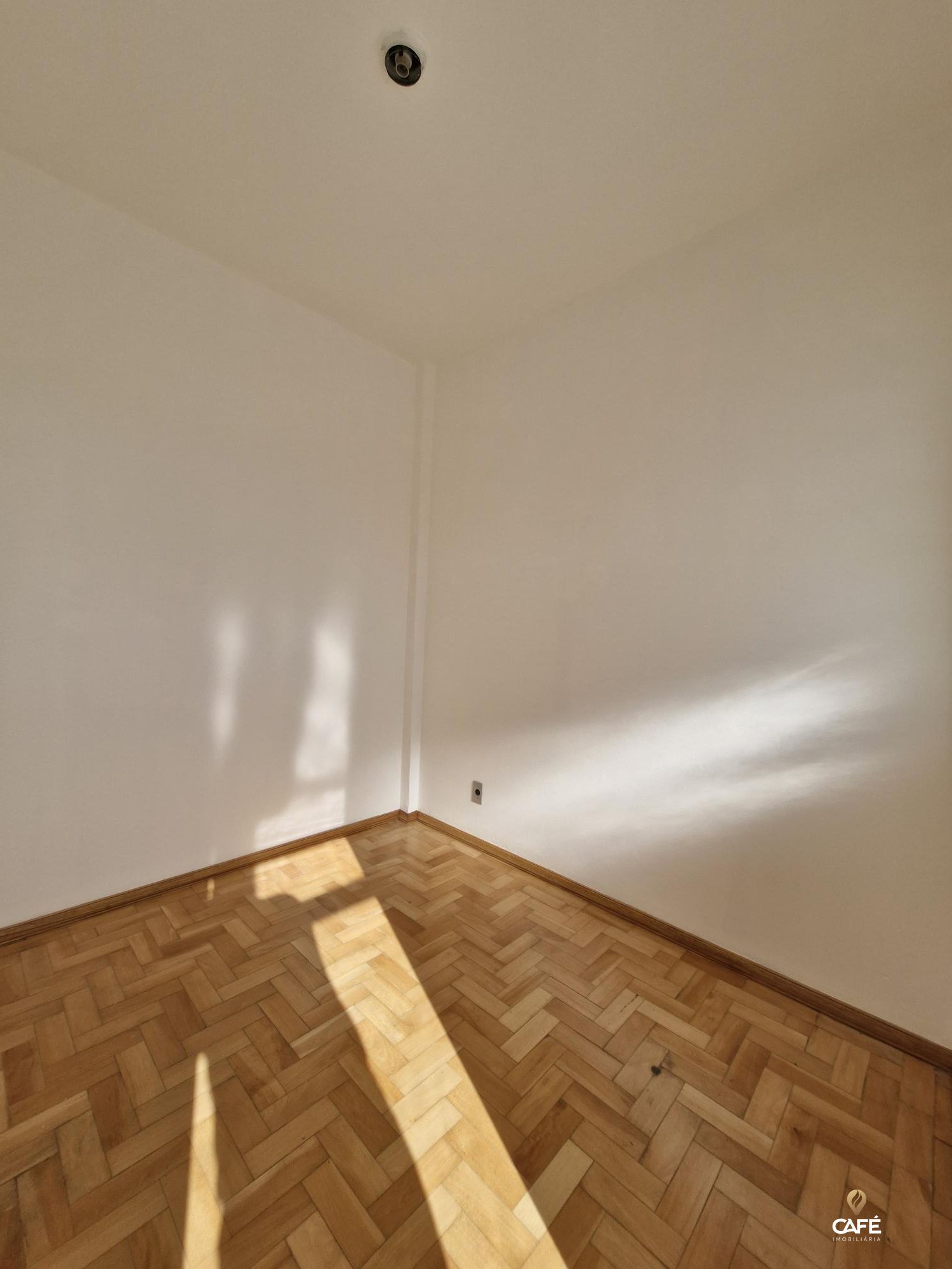 Apartamento à venda com 4 quartos, 144m² - Foto 17