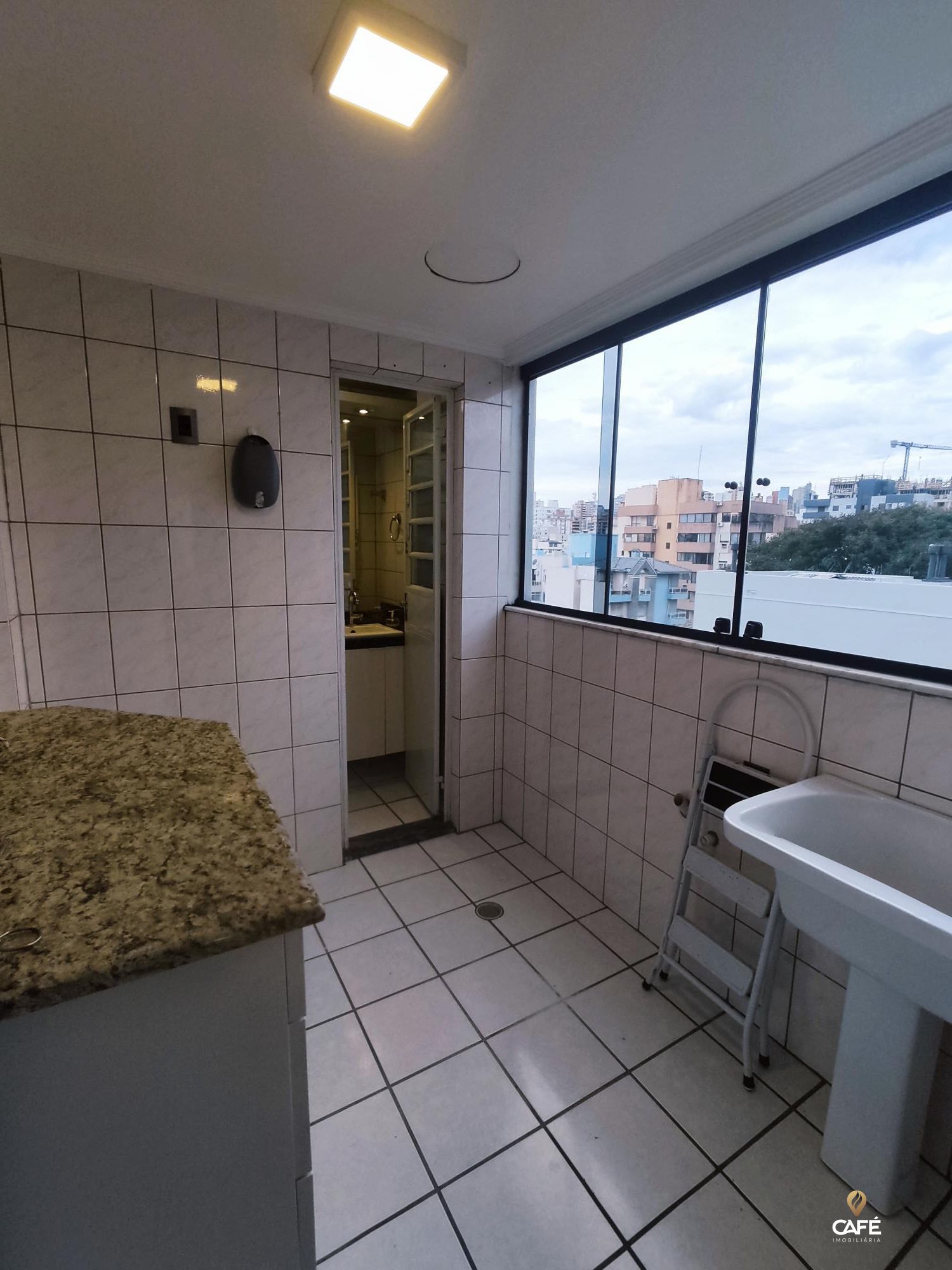 Apartamento à venda com 3 quartos, 133m² - Foto 19