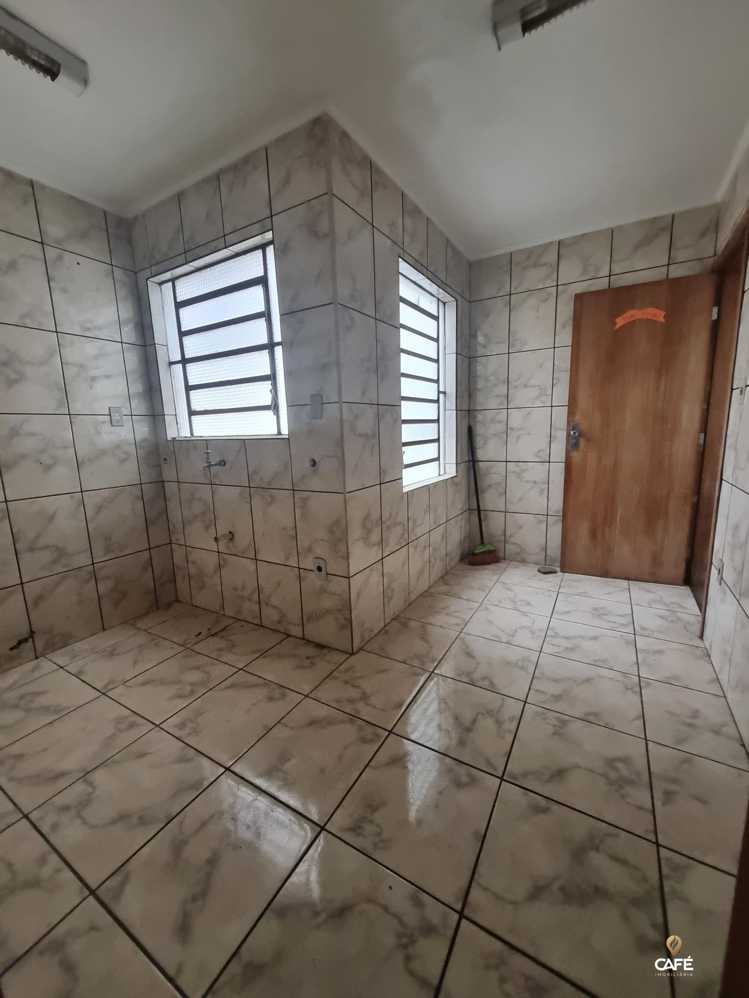 Casa à venda com 3 quartos, 350m² - Foto 14